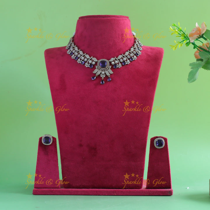 Gracious Square pendant Leaf Floral carved Victorian AD short necklace
