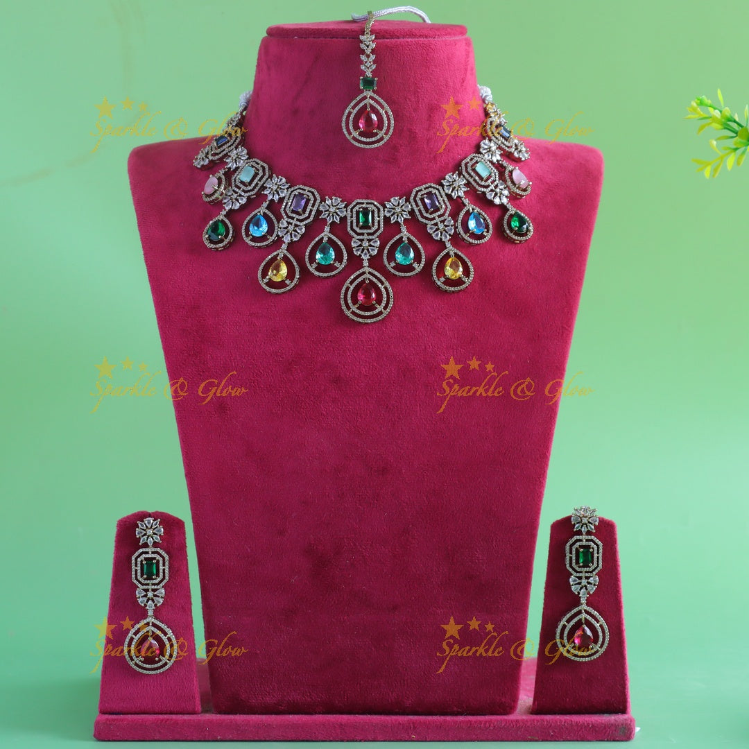 Sparkling Square and Waterdrop design Victorian AD short necklace with Maangtikka