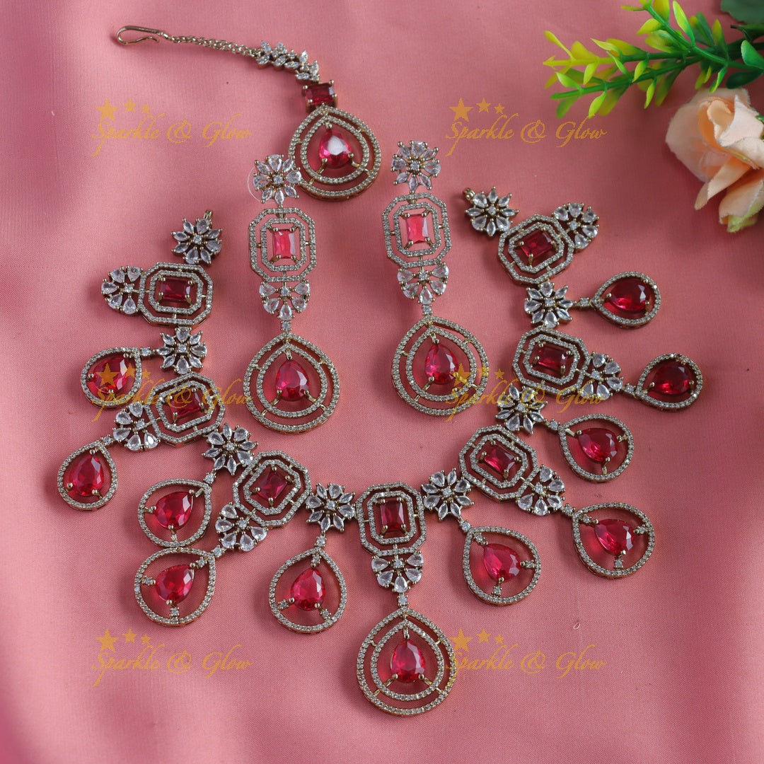Sparkling Square and Waterdrop design Victorian AD short necklace with Maangtikka