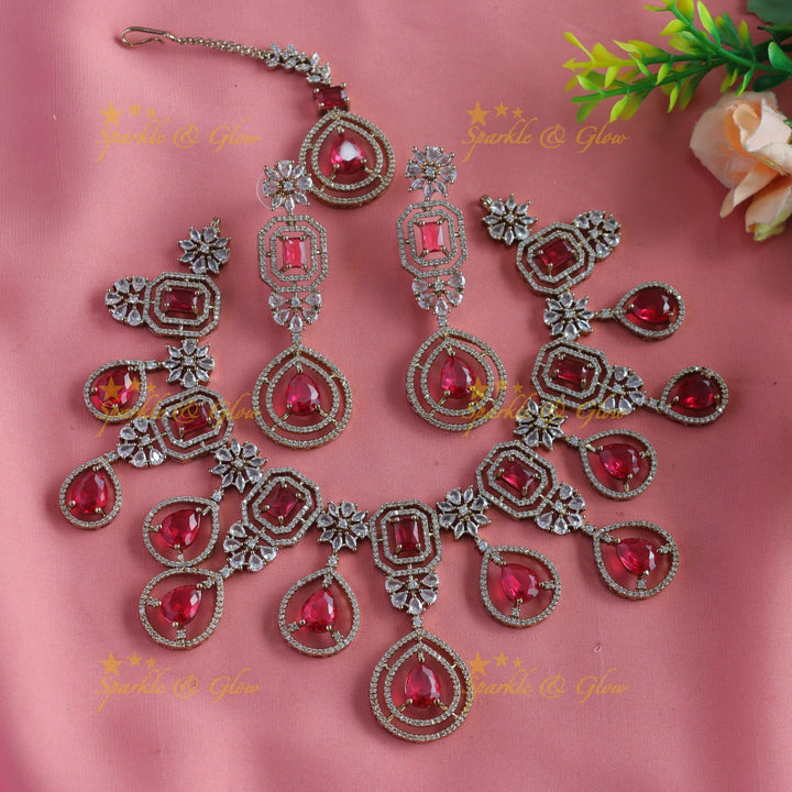 Sparkling Square and Waterdrop design Victorian AD short necklace with Maangtikka