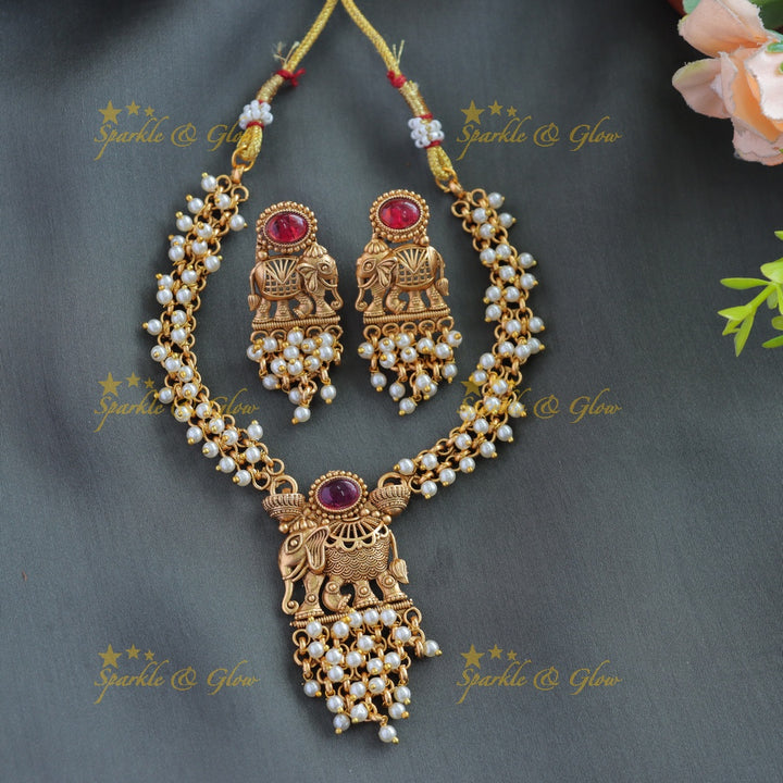 Elegant Grand Elephant pendant carved Guttapusalu short necklace