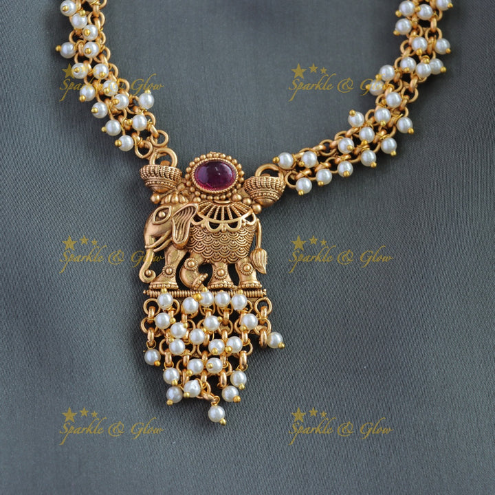 Elegant Grand Elephant pendant carved Guttapusalu short necklace