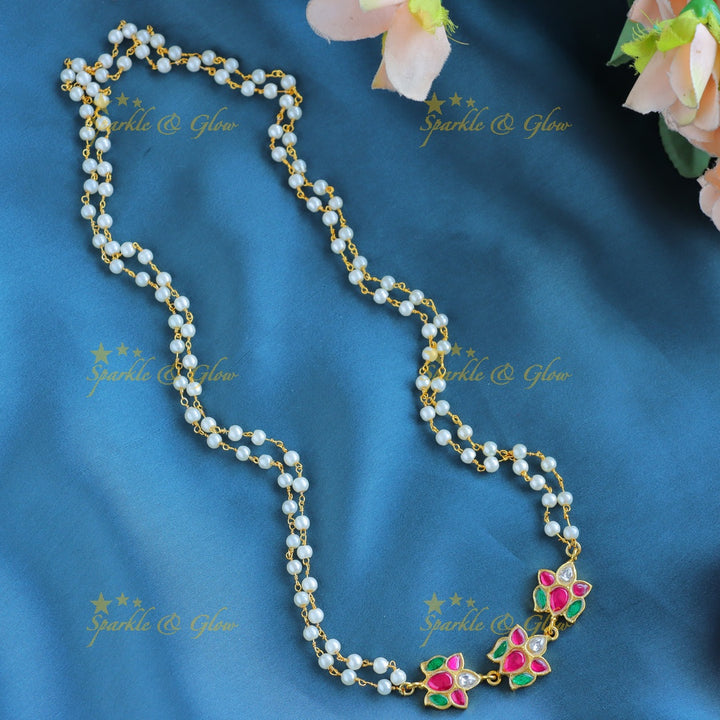 Gracious Lotus Flower pendant Jadau pearl chain
