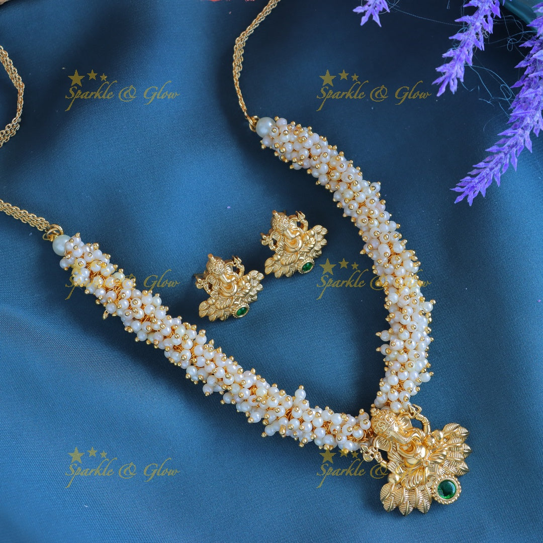 Statement Idol Ganesha pearl cluster short necklace-Ruby
