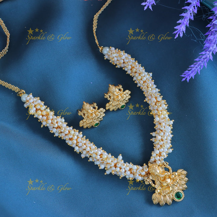 Statement Idol Ganesha pearl cluster short necklace-Ruby