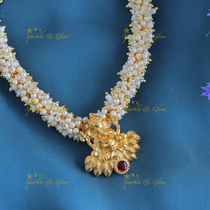 Statement Idol Ganesha pearl cluster short necklace-Ruby