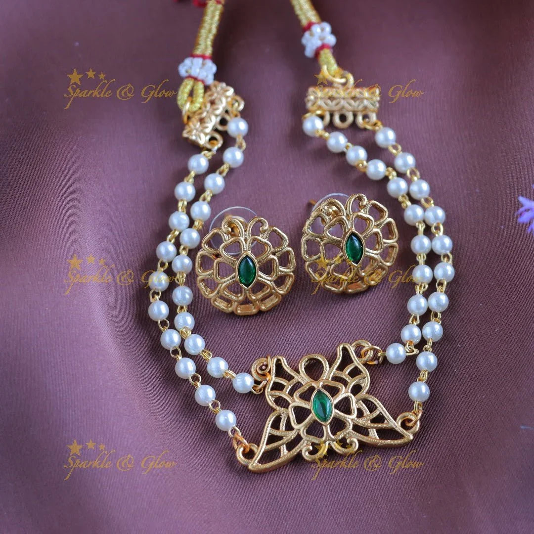 Elegant Butterfly pendant pearl choker-Green - Sparkle and Glow