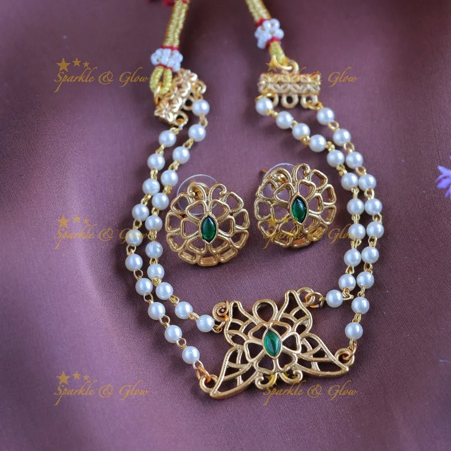 Elegant Butterfly pendant pearl choker-Green - Sparkle and Glow