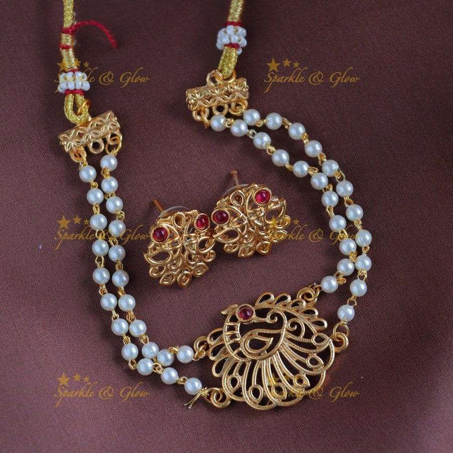 Elegant Peacock pendant pearl choker-Ruby - Sparkle and Glow