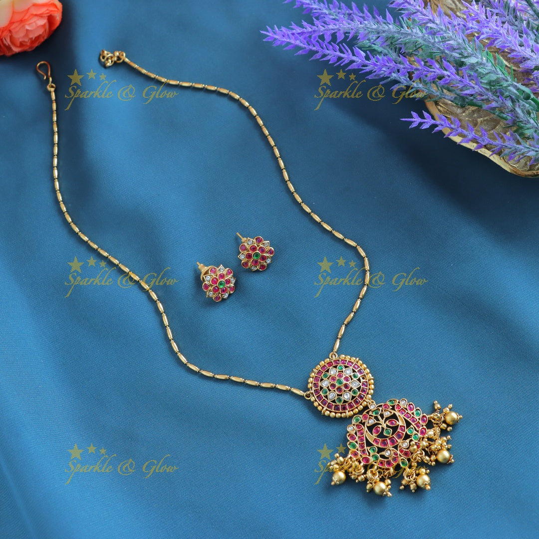 Elegant Kemp Half moon Floral Antique pendant chain-Blue