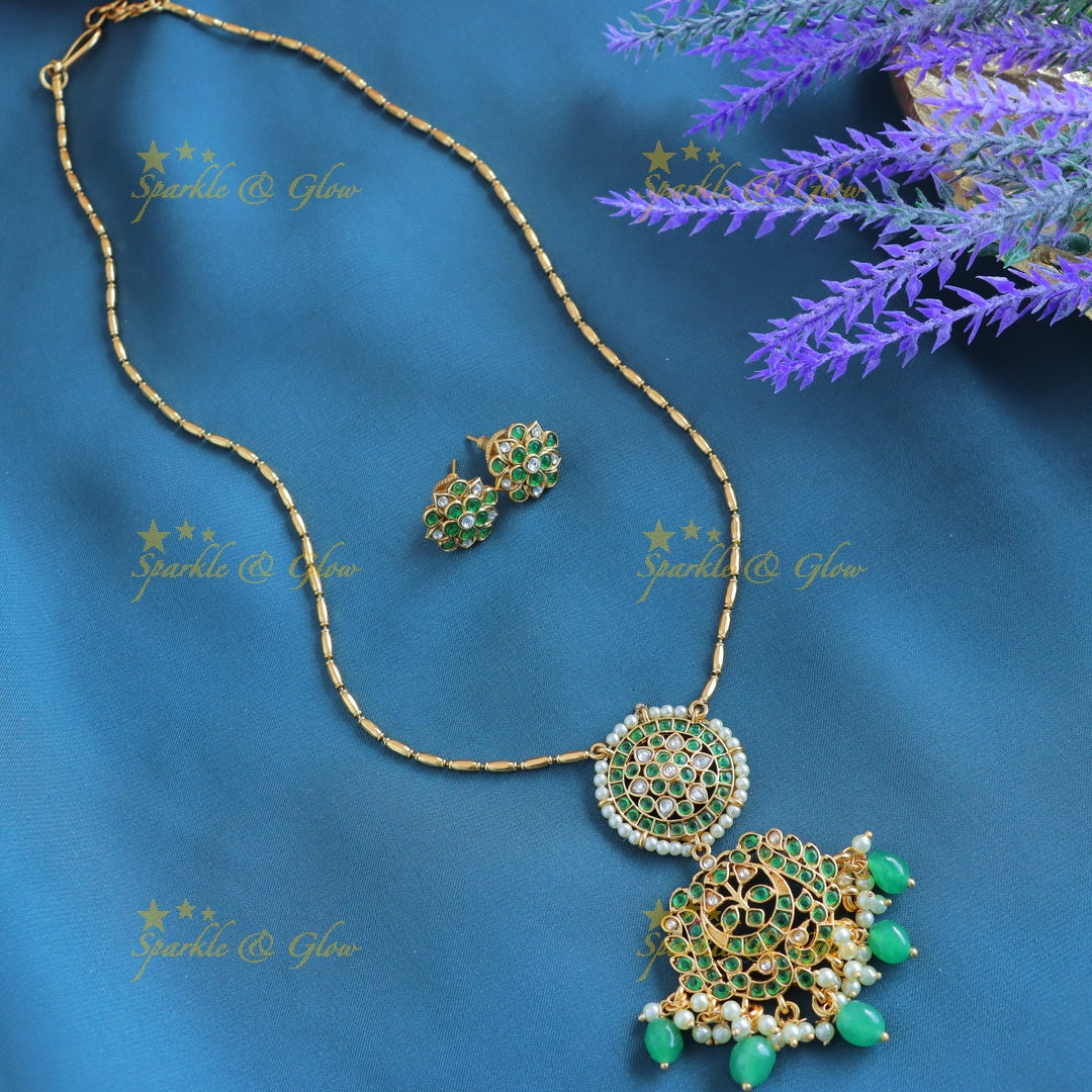 Elegant Kemp Half moon Floral Antique pendant chain-Blue