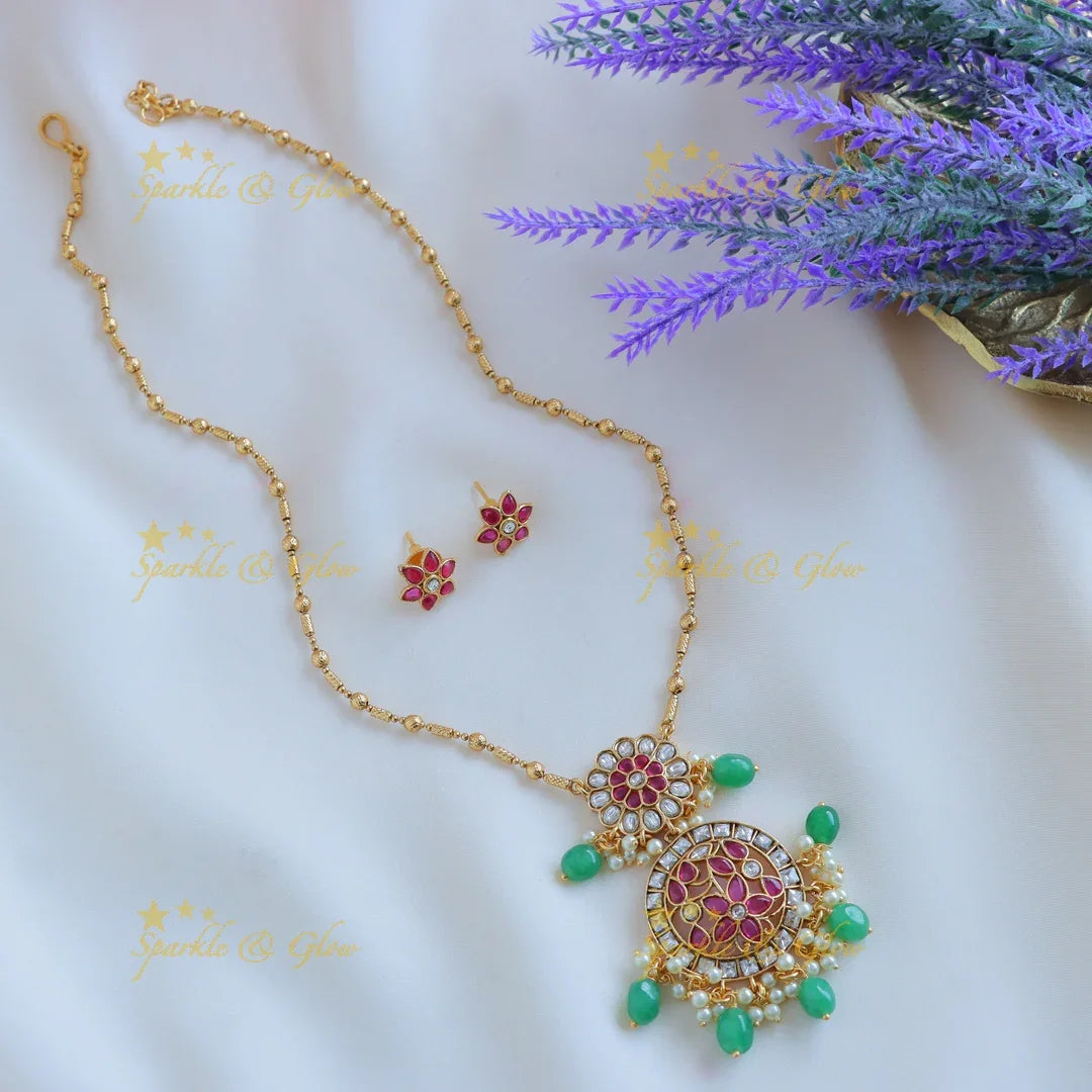 Sparkling Kemp Floral Antique pendant chain with green beads-Coral - Sparkle and Glow