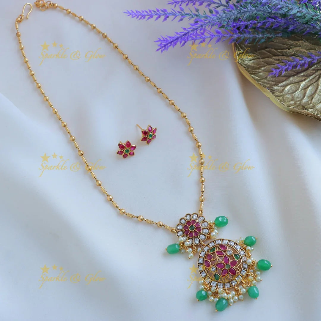 Sparkling Kemp Floral Antique pendant chain with green beads-Coral - Sparkle and Glow