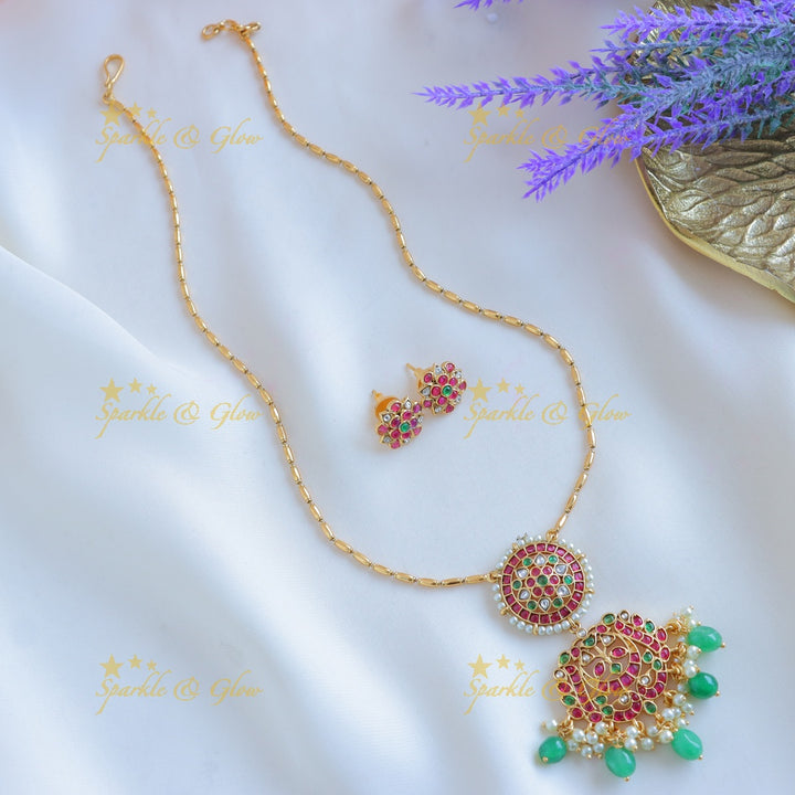 Elegant Kemp Half moon Floral Antique pendant chain-Blue