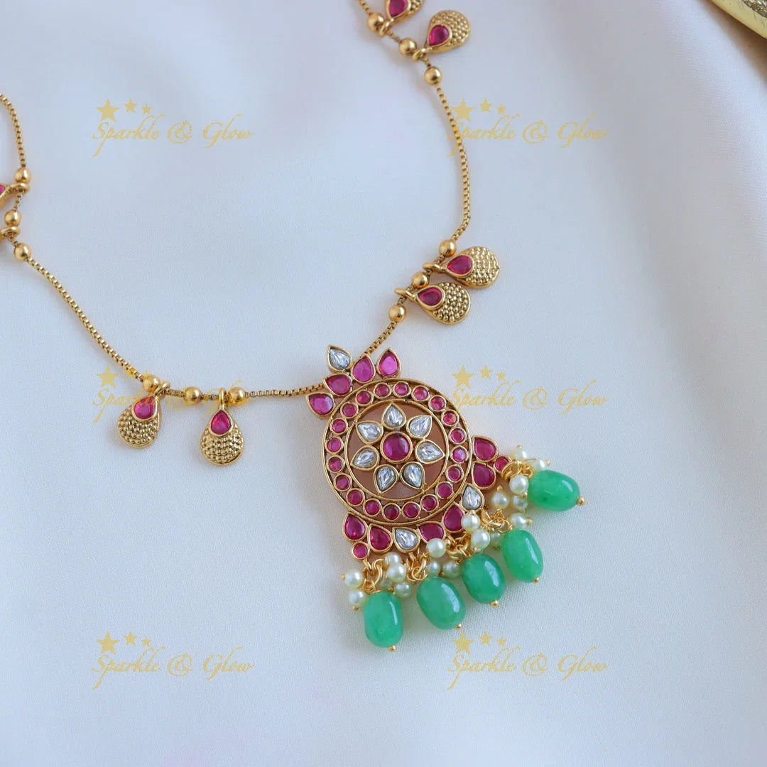 Beautiful Kemp Floral Leaf design pendant chain with green beads-Ruby - Sparkle and Glow