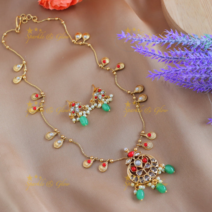 Beautiful Kemp Antique Floral pendant chain with gold beads-Gold-multi