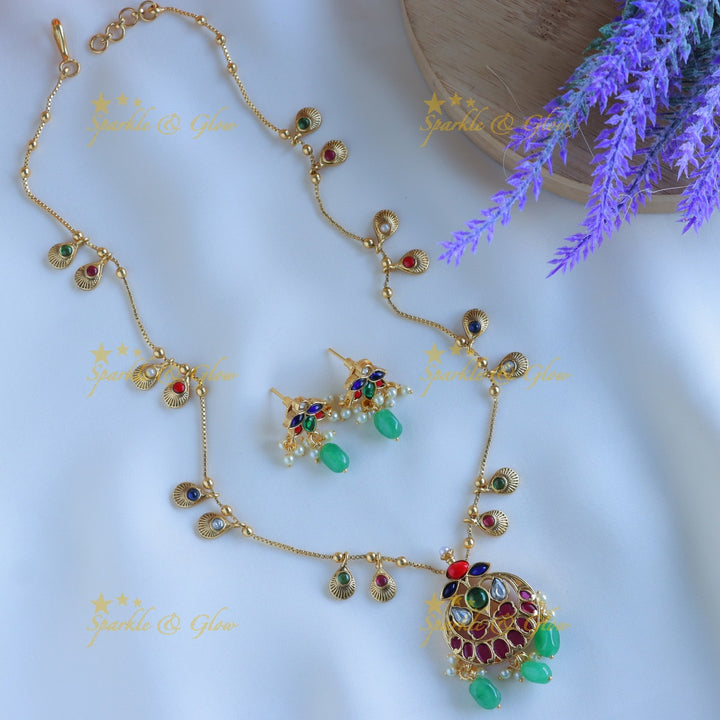 Beautiful Kemp Antique Floral pendant chain with green beads-Coral