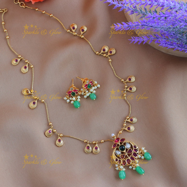 Beautiful Kemp Antique Floral pendant chain with green beads-Navarathna