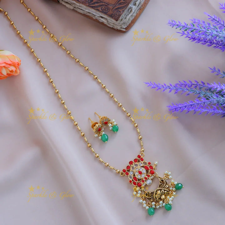 Gracious Kemp Leaf Floral Antique pendant chain with green beads-Green - Sparkle and Glow
