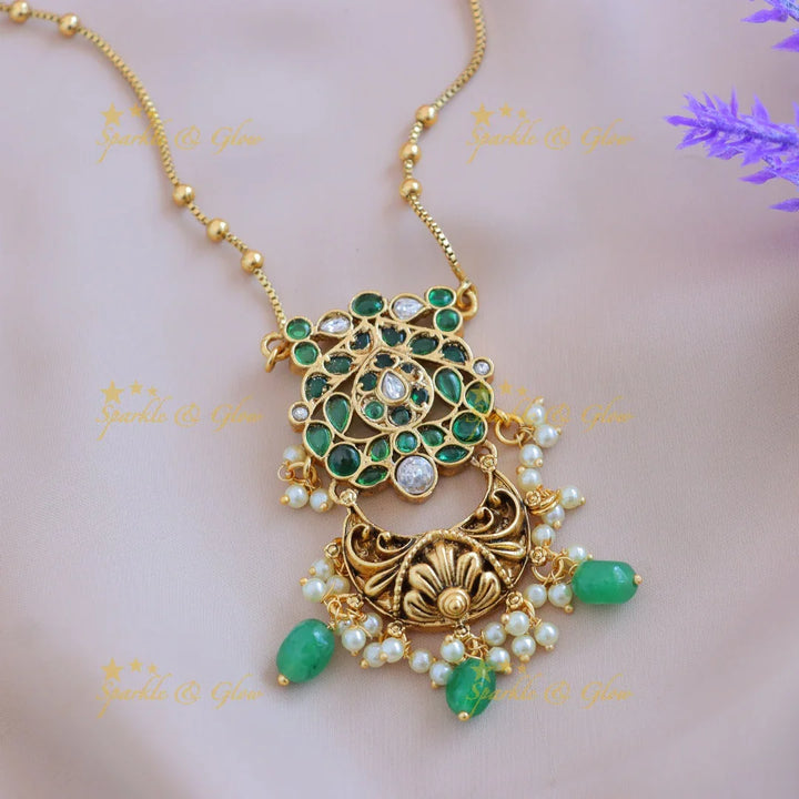 Gracious Kemp Leaf Floral Antique pendant chain with green beads-Green - Sparkle and Glow