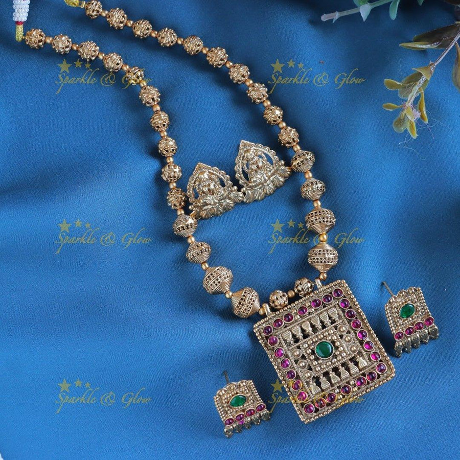 Gracious Square penddant and gold ball beaded short necklace - Sparkle and Glow