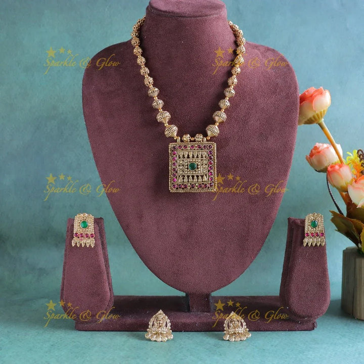 Gracious Square penddant and gold ball beaded short necklace - Sparkle and Glow