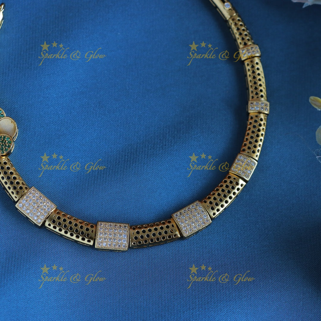 Sparkling Square and Flower design pipe necklace-Green