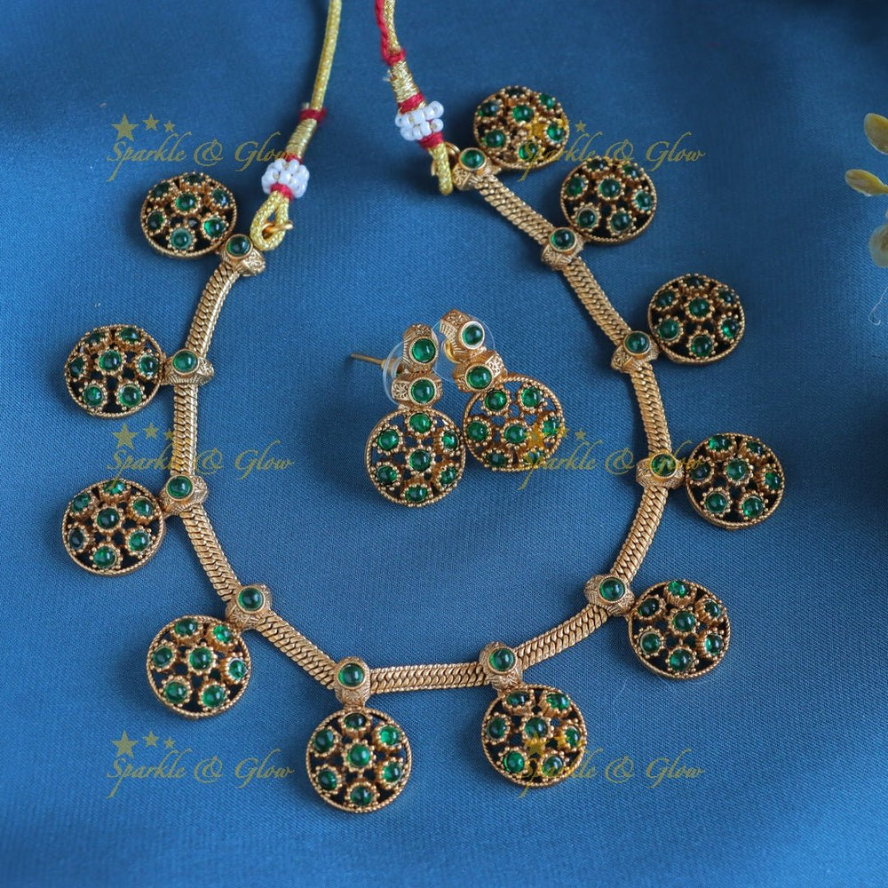 Elegant Emerald Floral short necklace - Sparkle and Glow - Back Thread - 