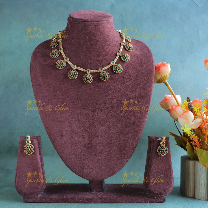 Elegant Emerald Floral short necklace - Sparkle and Glow - Back Thread - 