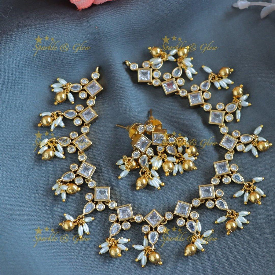 Gracious Rhombus shape short necklace with rice pearls and gold beads - Sparkle and Glow