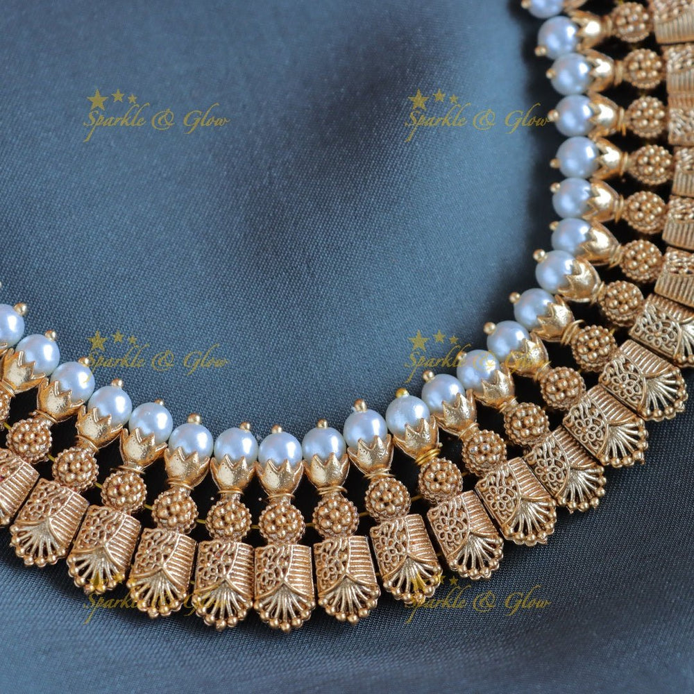 Statement Goemetric design Kemp short necklace - Sparkle and Glow - Back Thread - 