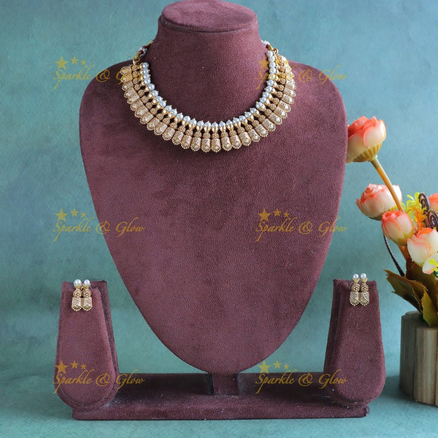 Statement Goemetric design Kemp short necklace - Sparkle and Glow - Back Thread - 