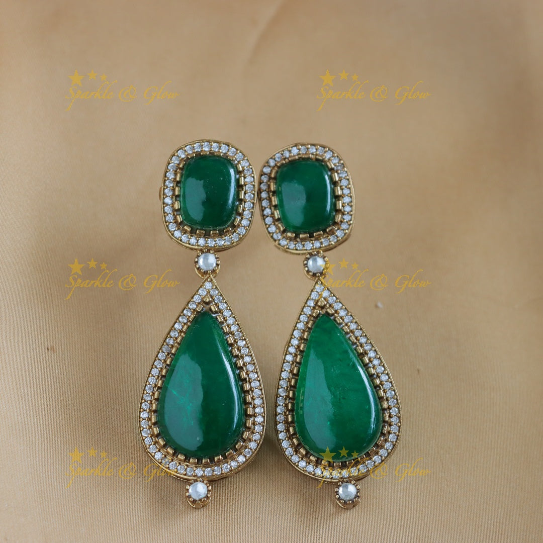 Stunning Kundan Mango design Victorian AD short necklace-Green