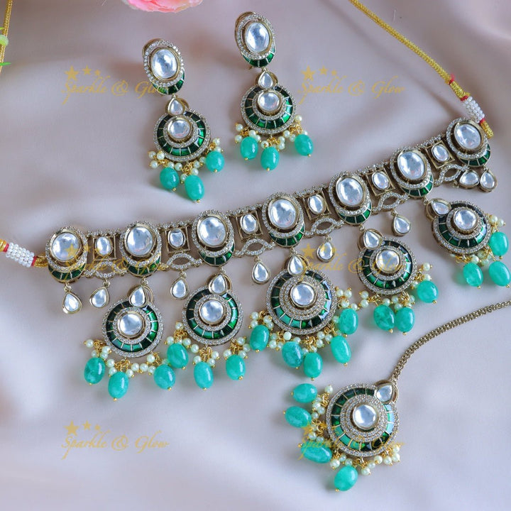 Intricately carved victorian AD choker with Kundan stones - Green - Sparkle and Glow - 