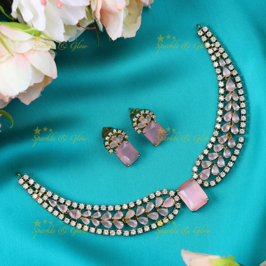 Stunning Victorian AD Waterdrop design Collar necklace - Light pink - Sparkle and Glow - 