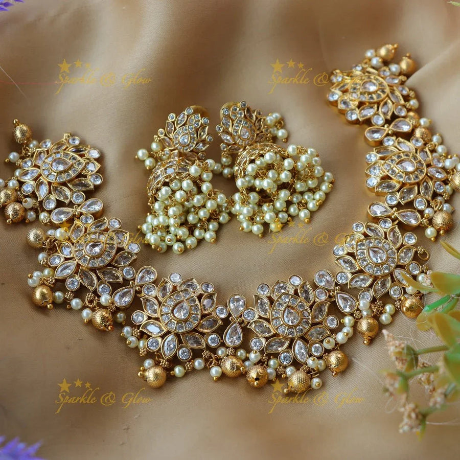 Pretty white Jadau stones and pearl short necklace - Sparkle and Glow