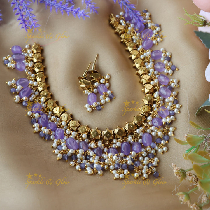 Elegant pearl and purple beads short necklace - Purple