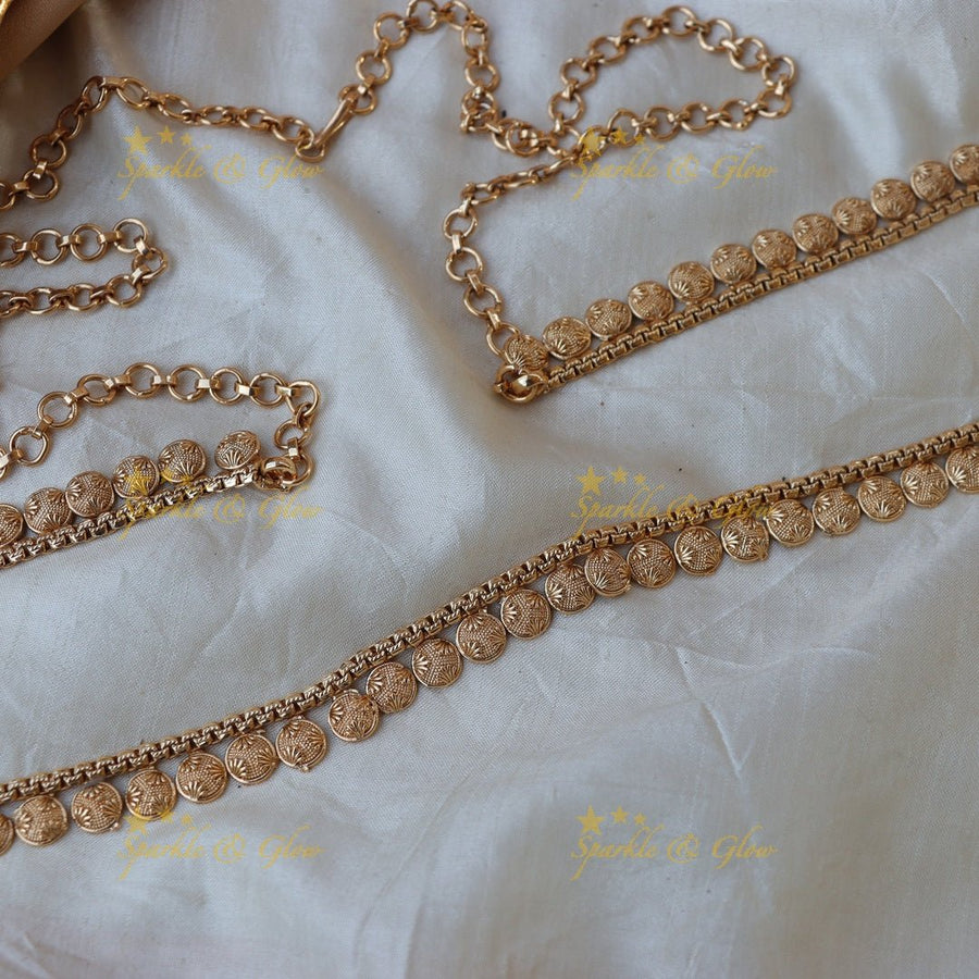 Pretty coin shaped grass design gold hip chain - Sparkle and Glow - 