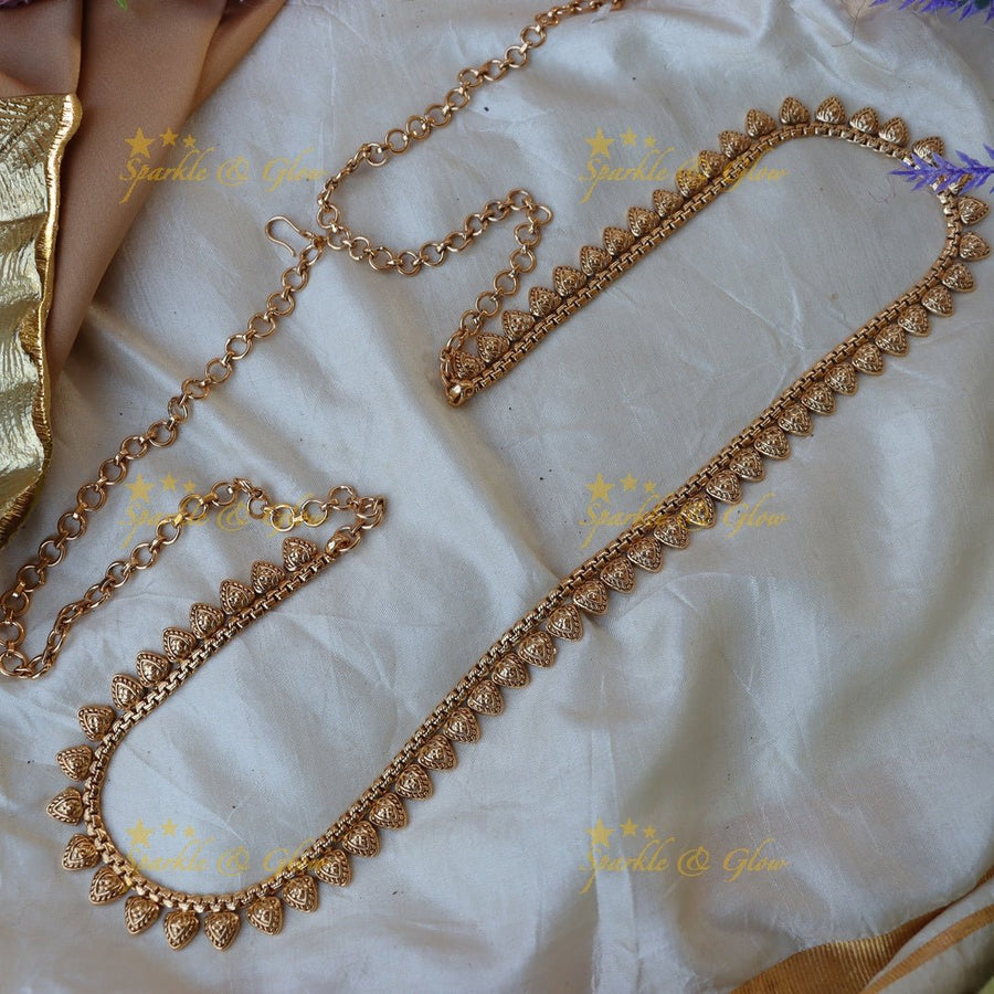 Simple and elegant leaf shaped thin hip chain - Sparkle and Glow - 
