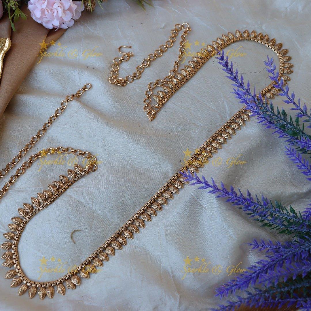 Beautiful leaf design gold alike hip chain - Sparkle and Glow