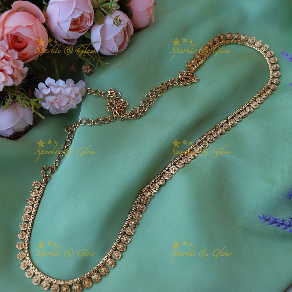 Beautiful coin shaped hip chain - Sparkle and Glow - 