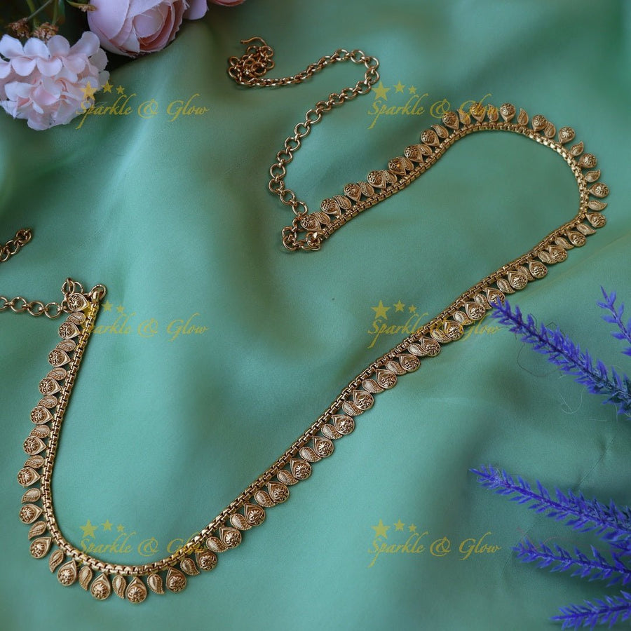 Gorgeous leaf design gold hip chain - Sparkle and Glow - 