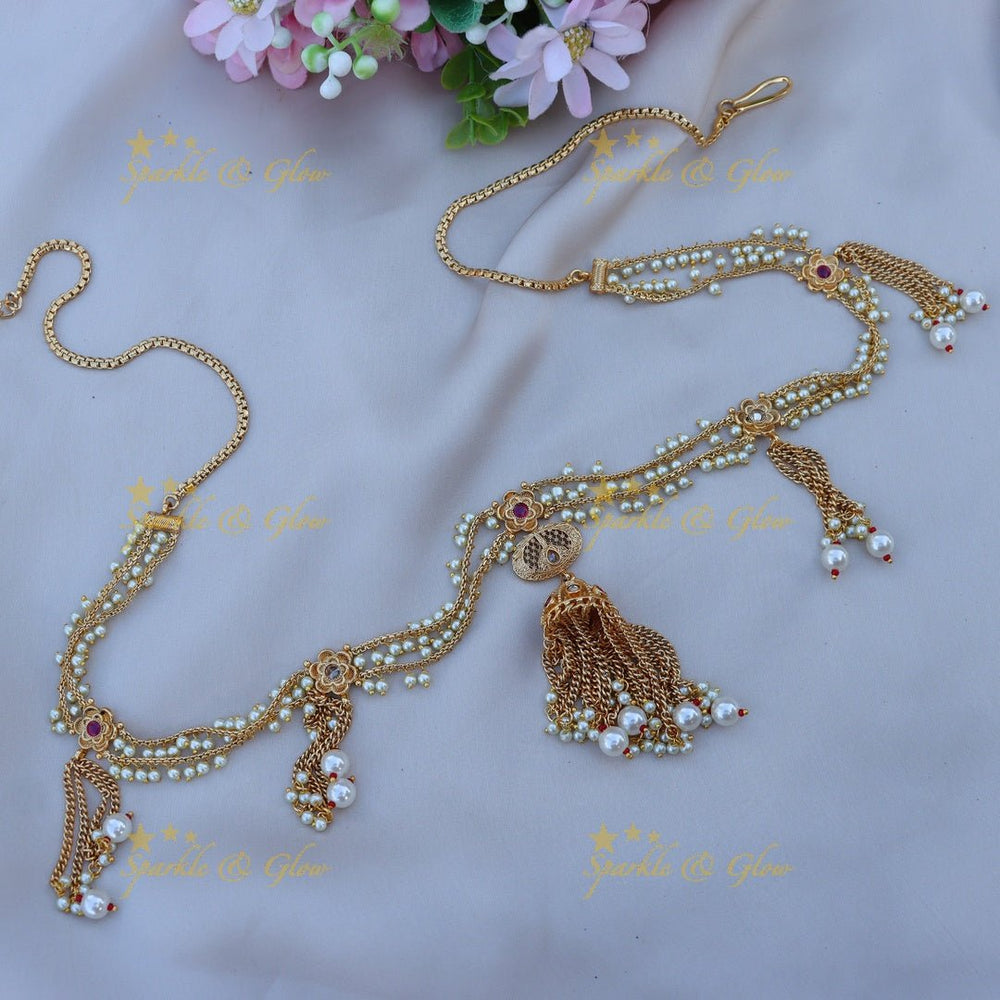 Pretty white pearl and flower design Gold alike hip chain - Sparkle and Glow - 