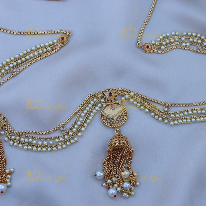 Beautiful floral and pearl gold alike hip chain - Sparkle and Glow - 