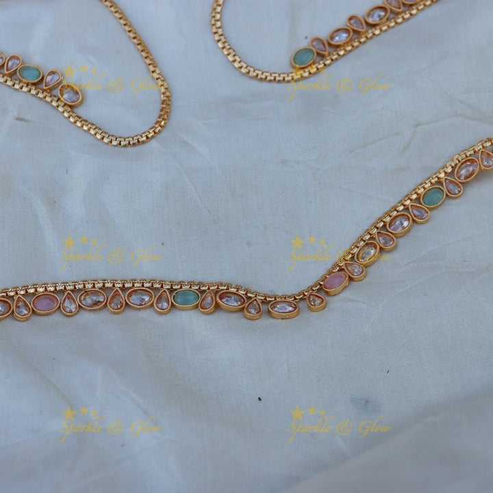 Pretty CZ stones thin hip chain - Green - Sparkle and Glow - Pearl - 