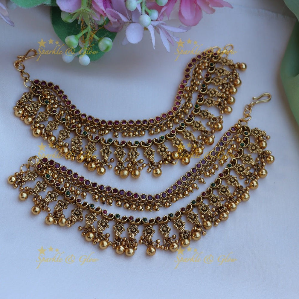 Pretty floral design Earchain - Gold - Sparkle and Glow - Gold - 