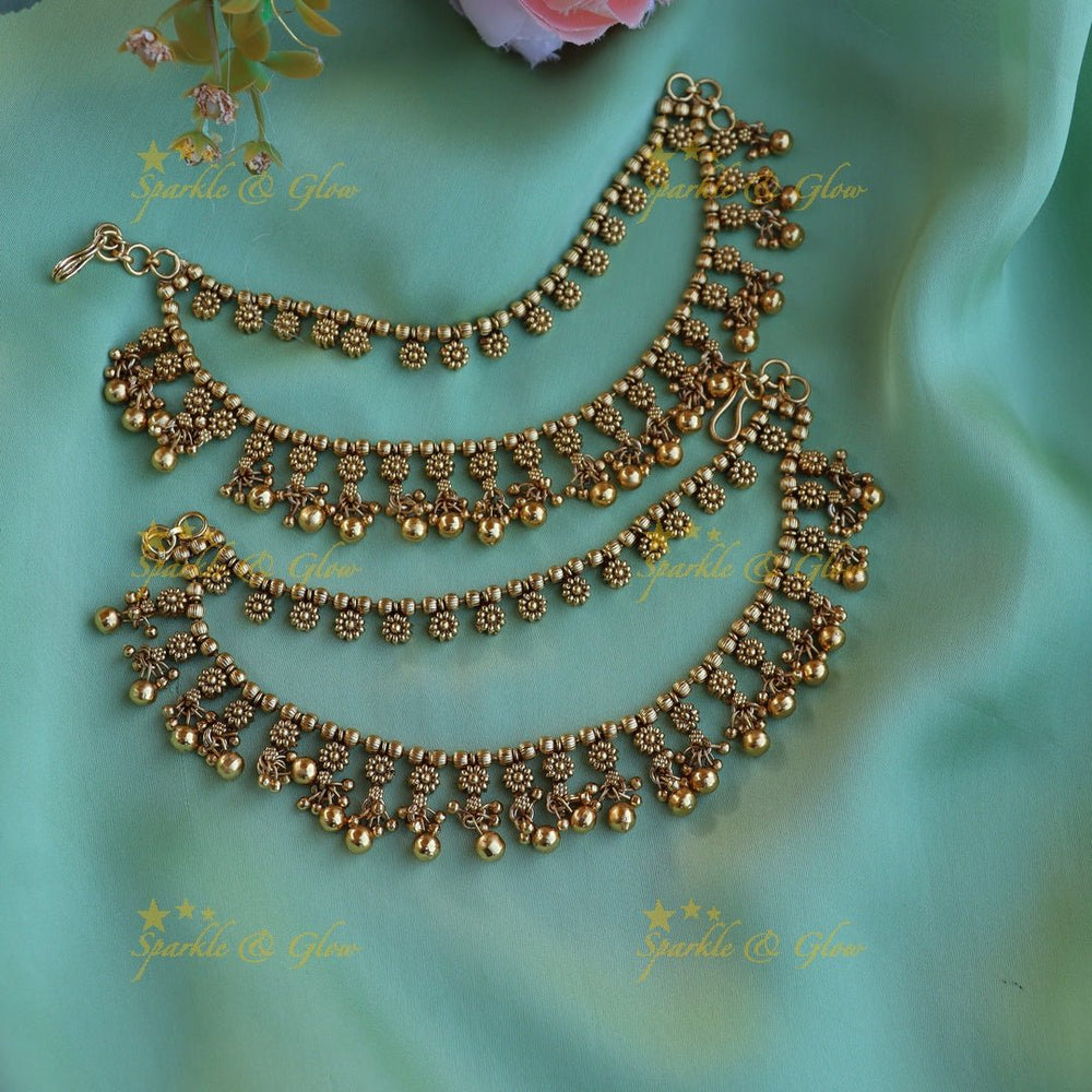 Elegant floral design stone and pearl earchain - Gold - Sparkle and Glow - Gold - 