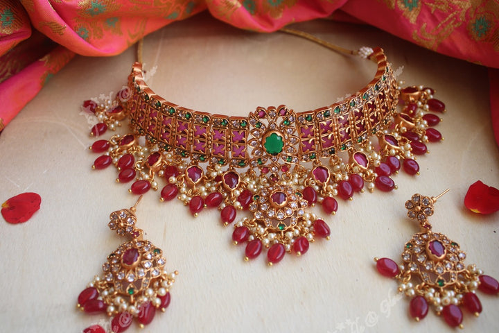 Kemp stones gutta pusalu choker - Pink - Green