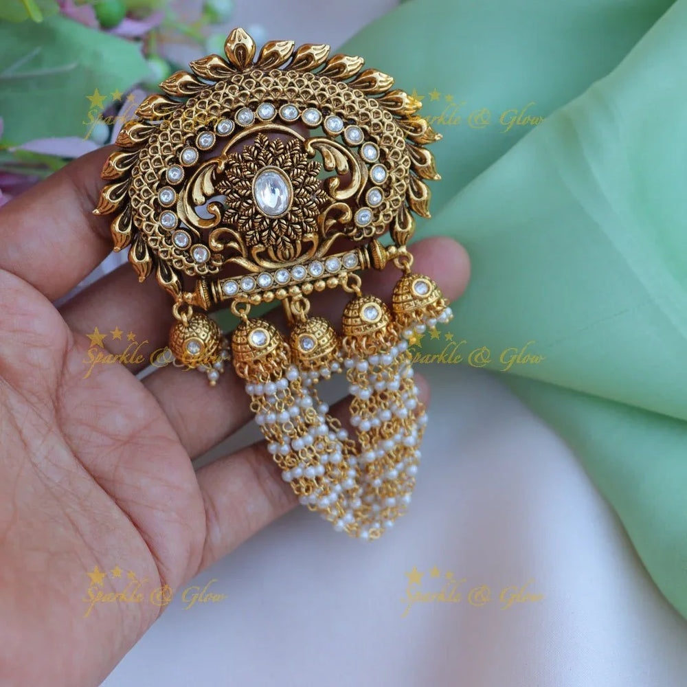 Elegant floral and leaf design hairpin - Sparkle and Glow