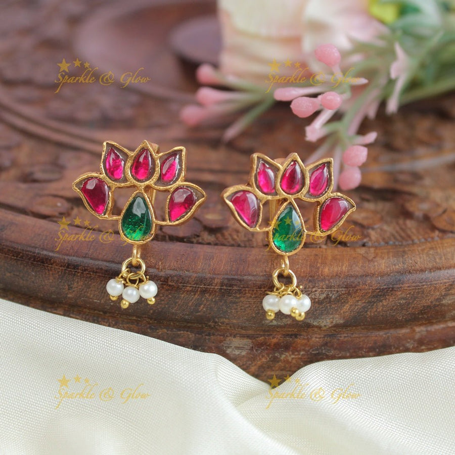 Simple and elegant lotus design jadau fusion bugadi earrings - Sparkle and Glow - 